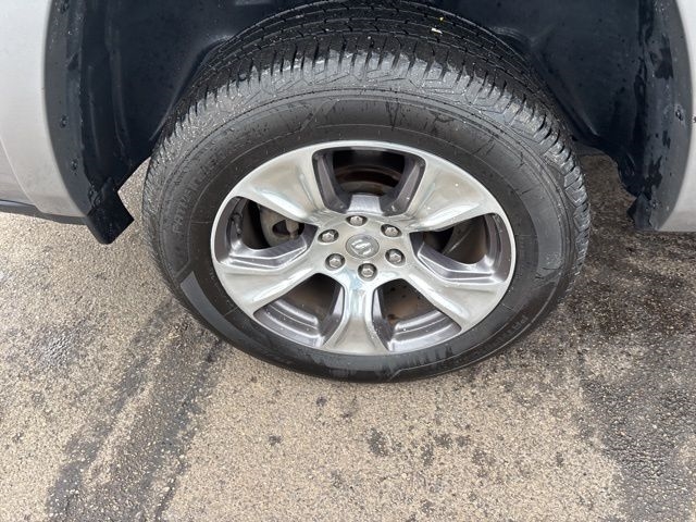 RAM 1500 Laramie Crew Cab SWB 4WD 2019