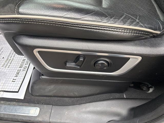 RAM 1500 Laramie Crew Cab SWB 4WD 2019