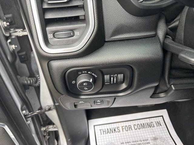 RAM 1500 Laramie Crew Cab SWB 4WD 2019