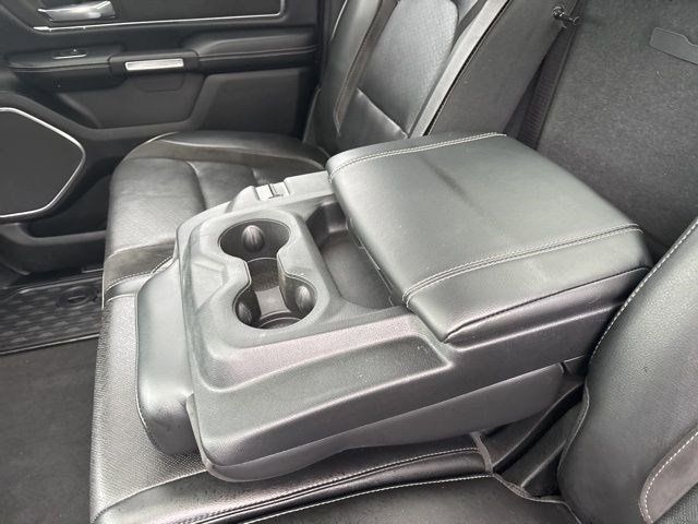 RAM 1500 Laramie Crew Cab SWB 4WD 2019