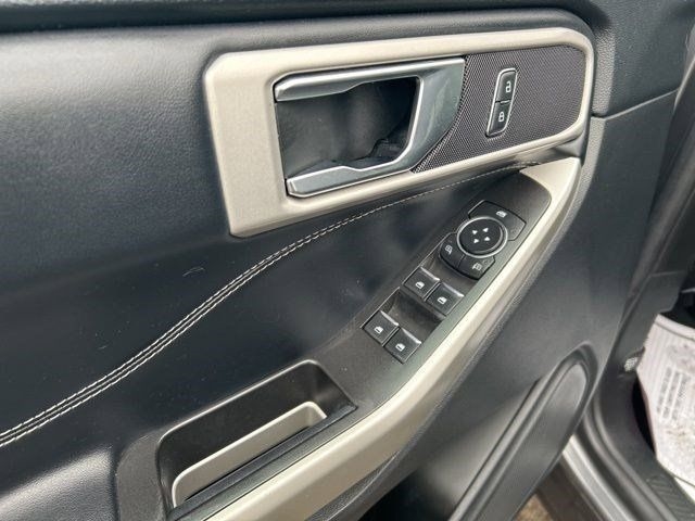 Ford Explorer XLT AWD 2022