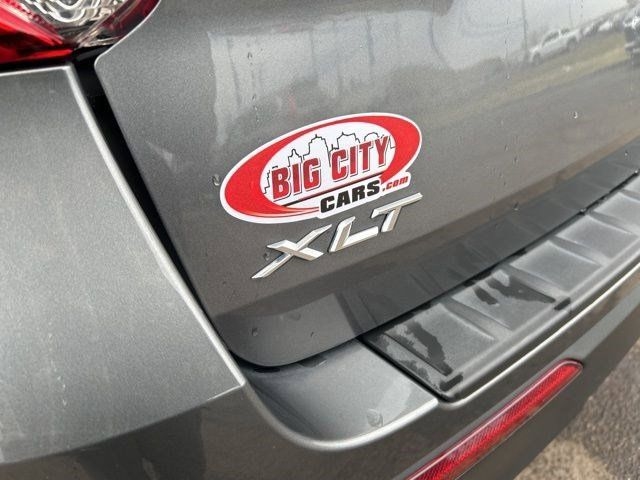 Ford Explorer XLT AWD 2022