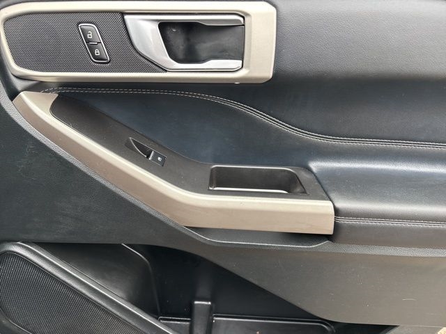 Ford Explorer XLT AWD 2023