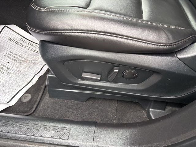 Ford Explorer XLT AWD 2023