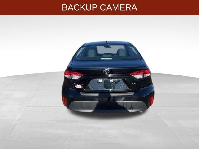 Toyota Corolla LE 2024