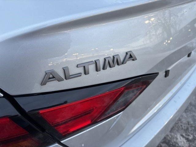 Nissan Altima 2.5 SV 2024