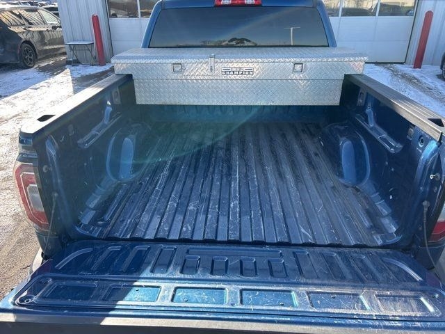 GMC Sierra 1500 SLT Crew Cab 4WD 2018