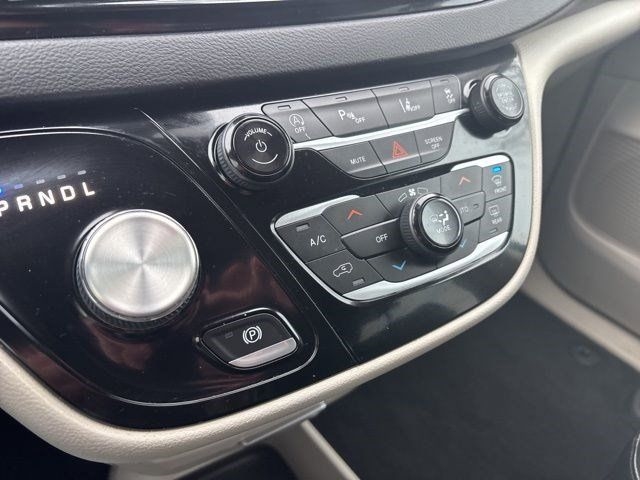 Chrysler Pacifica Touring-L 2022