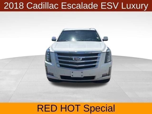 Cadillac Escalade ESV 4WD 4dr Luxury 2018