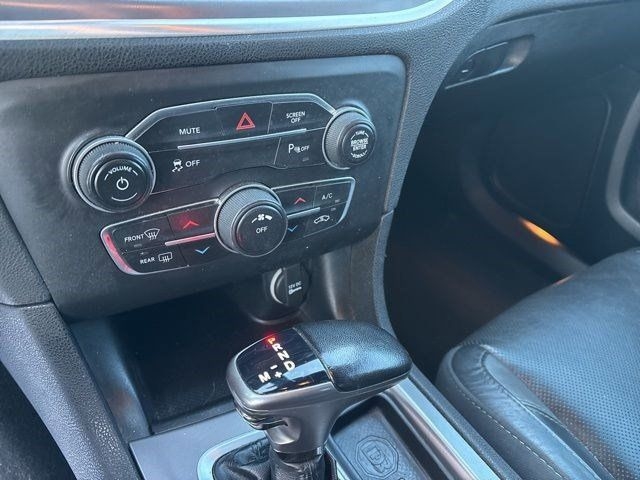 Dodge Charger SXT 2021