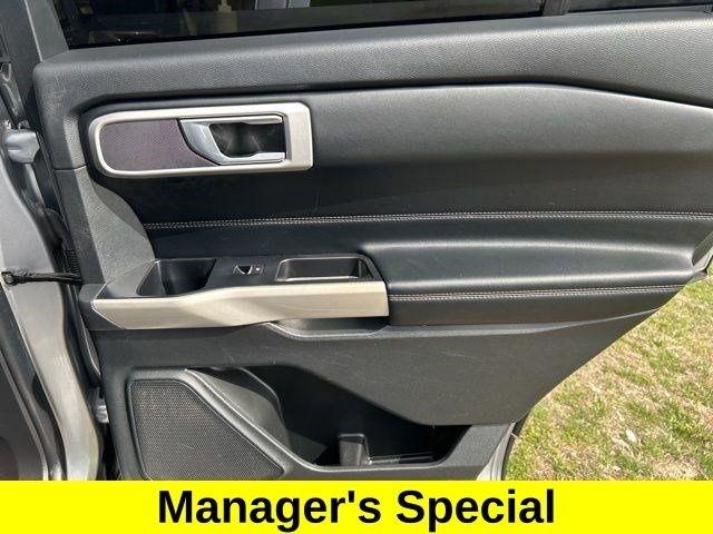 Ford Explorer XLT 2022