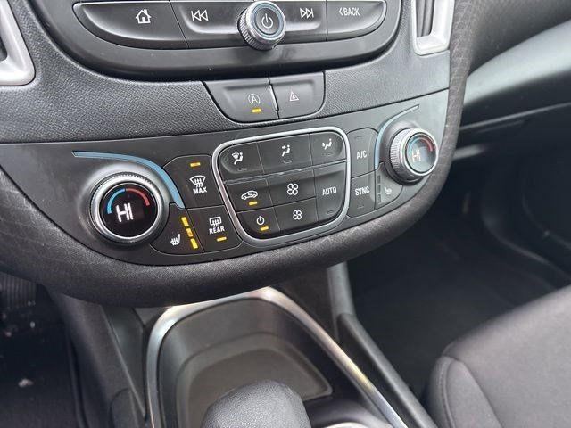 Chevrolet Malibu  2023