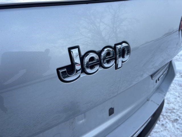 Jeep Grand Cherokee L Limited 4WD 2022