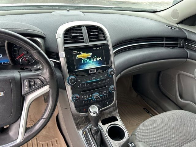 Chevrolet Malibu  2015