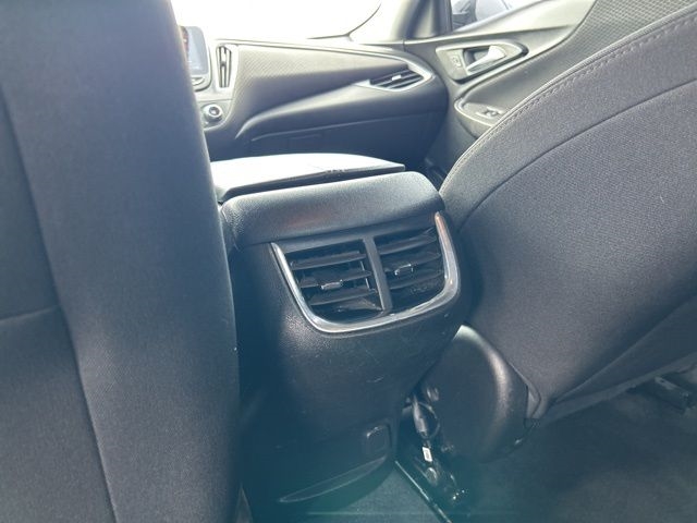 Chevrolet Malibu  2023