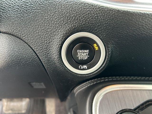 Dodge Challenger SXT 2017