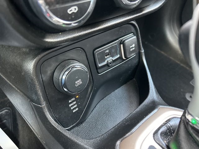 Jeep Renegade Latitude 4WD 2016