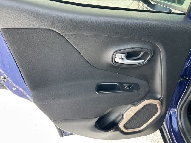 Jeep Renegade Latitude 4WD 2016