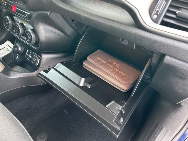 Jeep Renegade Latitude 4WD 2016