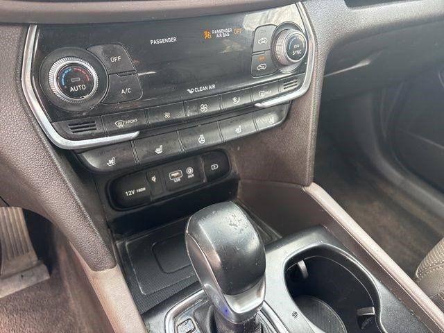 Hyundai Santa Fe Limited 2020