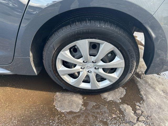 Toyota Corolla LE 2024