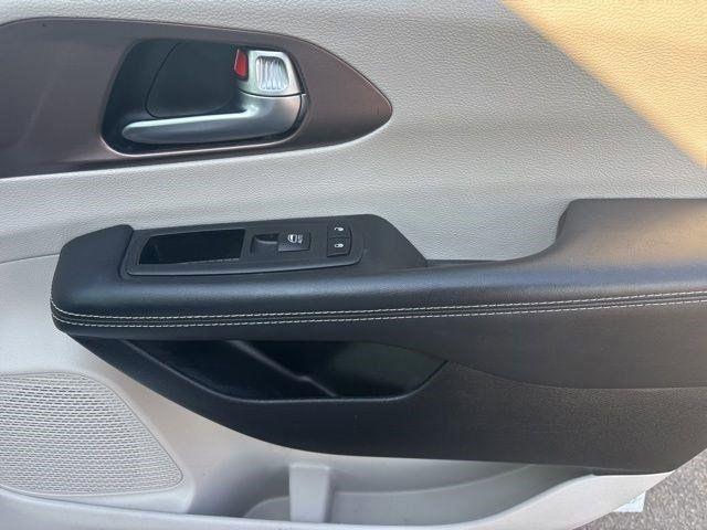 Chrysler Voyager LX 2023