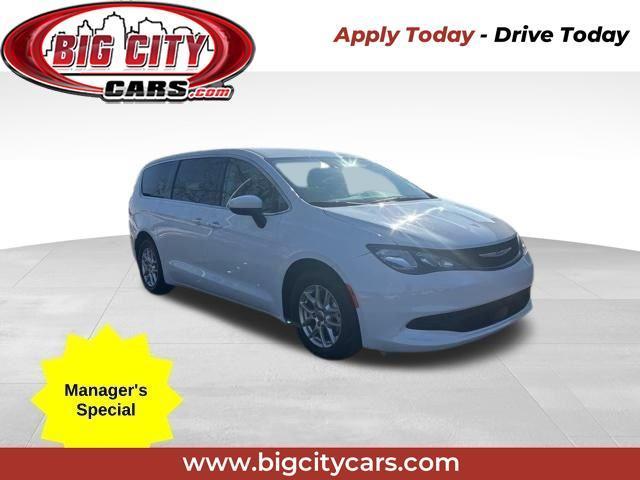 2023 Chrysler Voyager LX