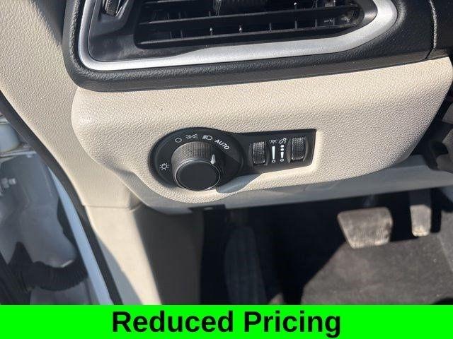 Chrysler Voyager LX 2023