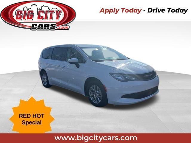 2023 Chrysler Voyager LX