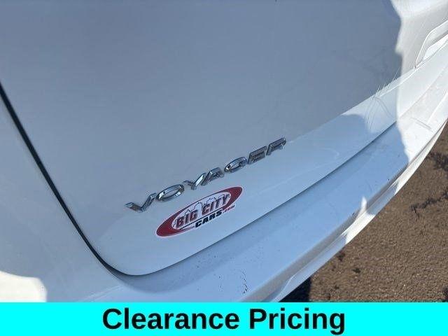 Chrysler Voyager LX 2023