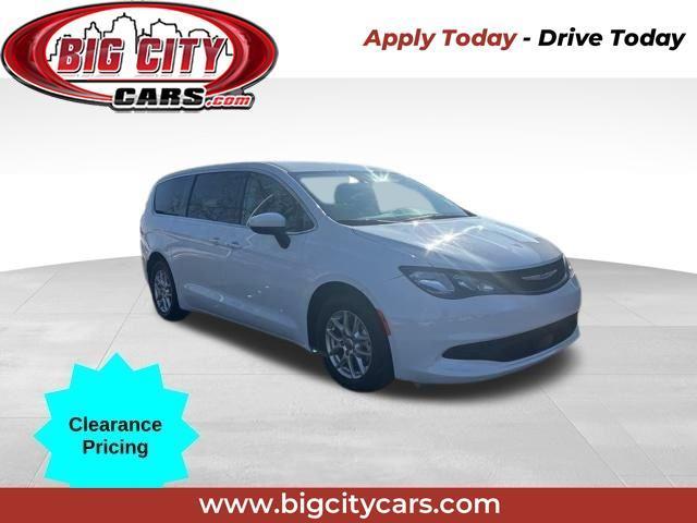 2023 Chrysler Voyager LX
