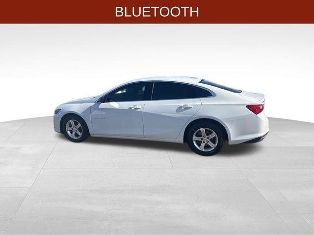 Chevrolet Malibu  2022