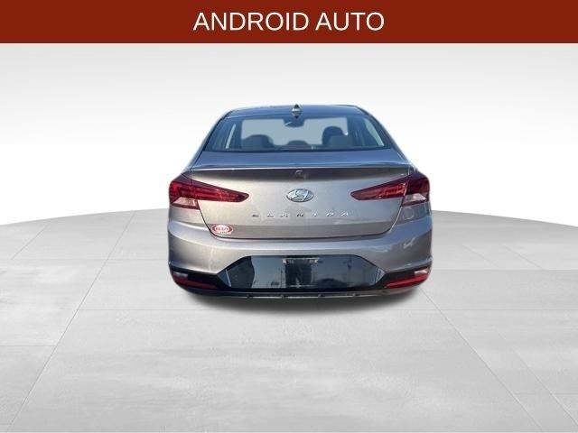 Hyundai Elantra  2020