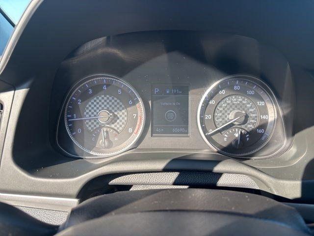 Hyundai Elantra  2020