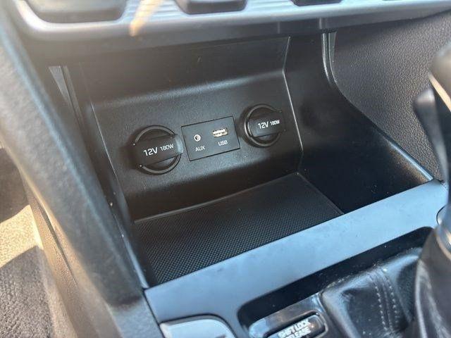 Hyundai Elantra  2020