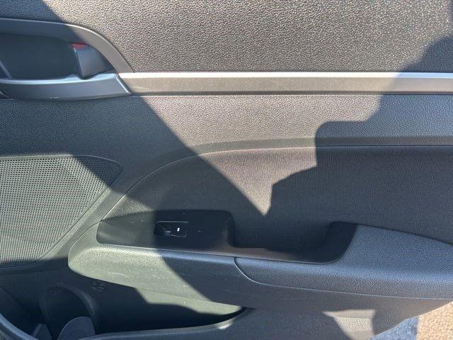 Hyundai Elantra  2020