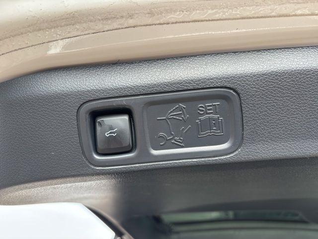 Ford Expedition MAX Platinum 4WD 2023