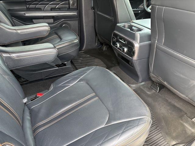 Ford Expedition MAX Platinum 4WD 2023