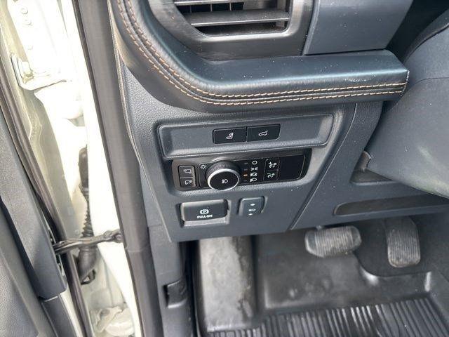 Ford Expedition MAX Platinum 4WD 2023