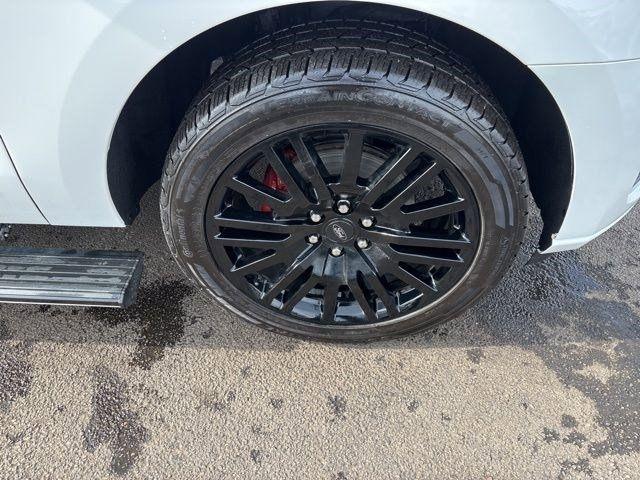 Ford Expedition MAX Platinum 4WD 2023