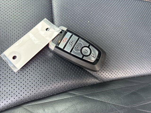 Ford Expedition MAX Platinum 4WD 2023