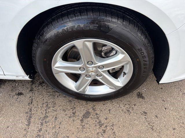 Chevrolet Malibu  2023