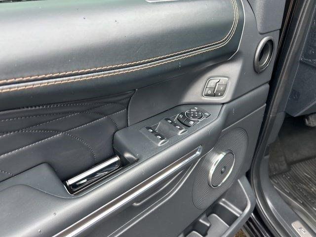 Ford Expedition Platinum 4WD 2023