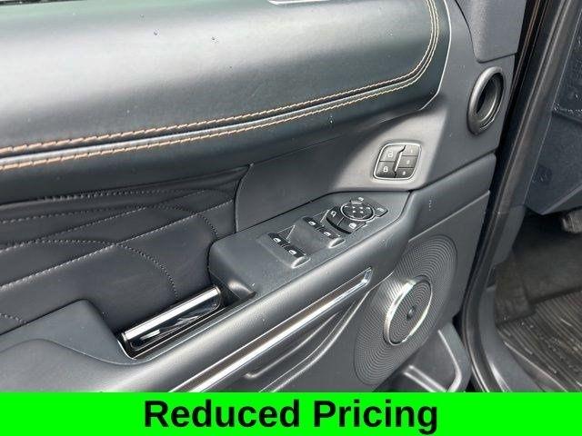 Ford Expedition Platinum 4WD 2023