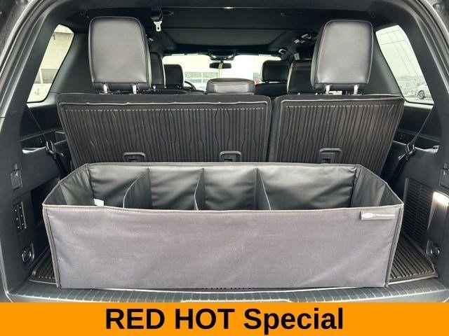 Ford Expedition Platinum 4WD 2023