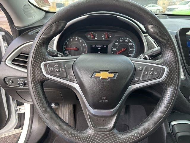 Chevrolet Malibu  2022