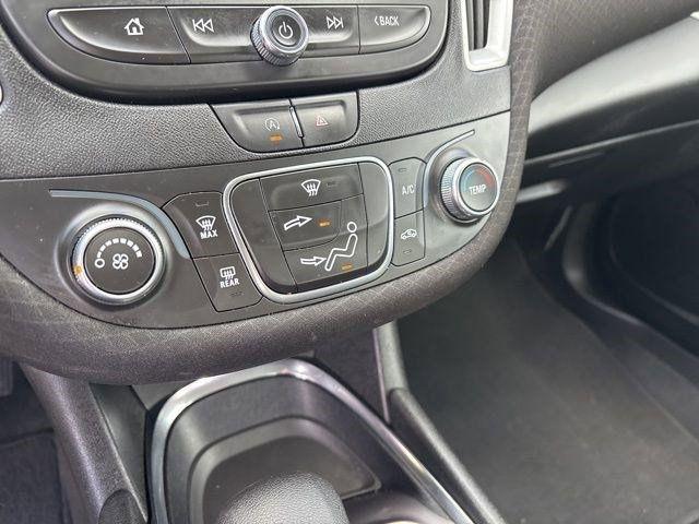 Chevrolet Malibu  2022