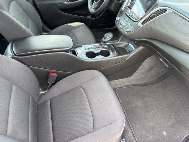 Chevrolet Malibu  2022