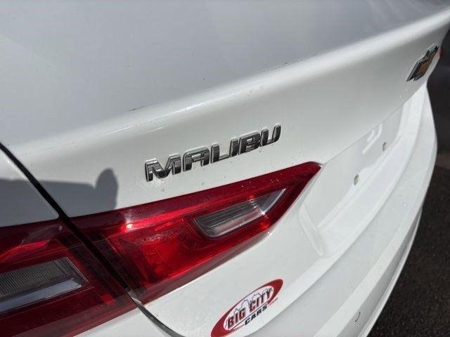 Chevrolet Malibu  2022