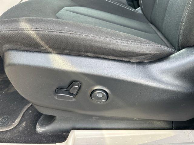 Chrysler Voyager LX 2023